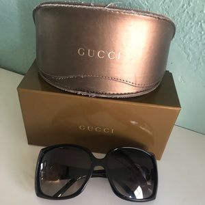 AUTHENTIC GUCCI SUNNIES